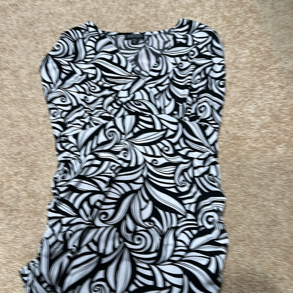 One West New York top size small